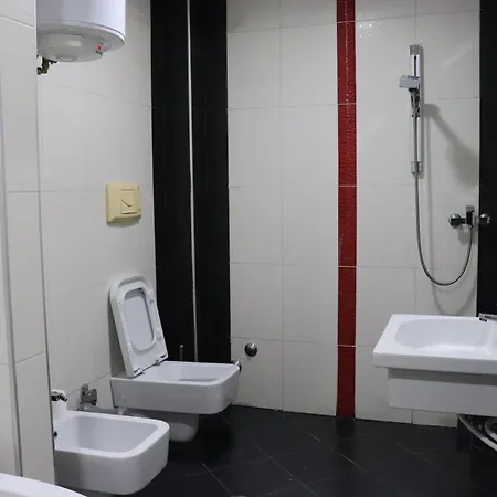 Hotel Danis Golem (Tirana)