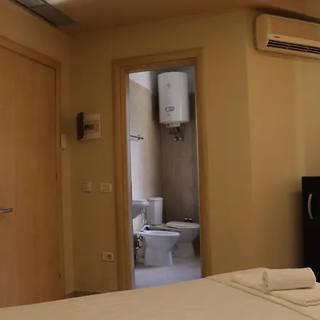 Danis Hotel