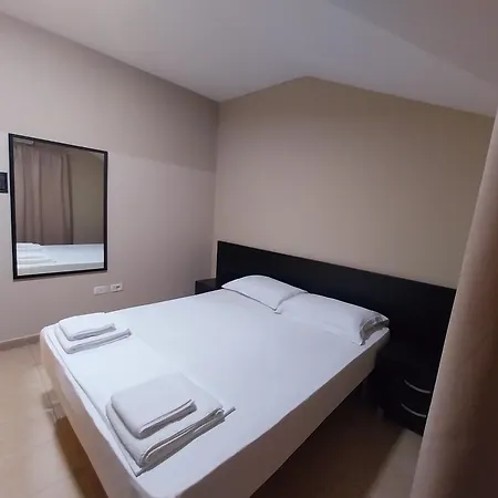 Hotel Danis 4*
