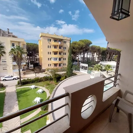 Hotel Danis Golem (Tirana)