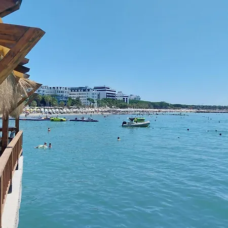 Danis Hotel 4*
